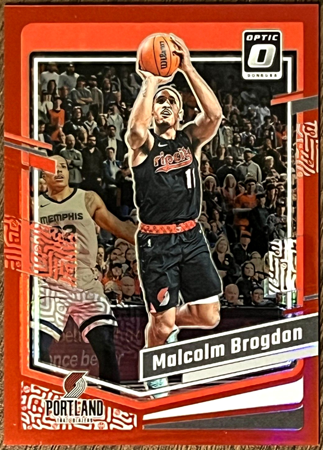 2023/24 Panini Donruss Optic basketball /99 Malcolm Brogdon Red Prizm # 75  /99