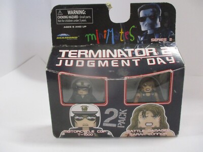 Minimates   TERMINATOR 2: MOTORCYCLE COP T-1000 & BATTLE DAMAGED SARAH CONNOR