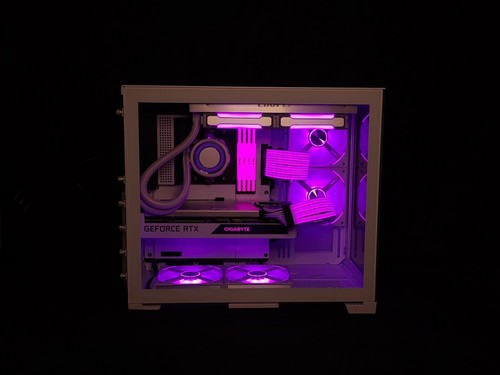 GAMERWARE TUNDRA RGB SNOW WHITE Gaming PC| RTX 3070 | AMD Ryzen 5600x | 32GB/1TB - Picture 9 of 12