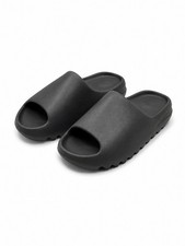 Adidas Yeezy Slide Onyx HQ6448   Size 7   Brand New