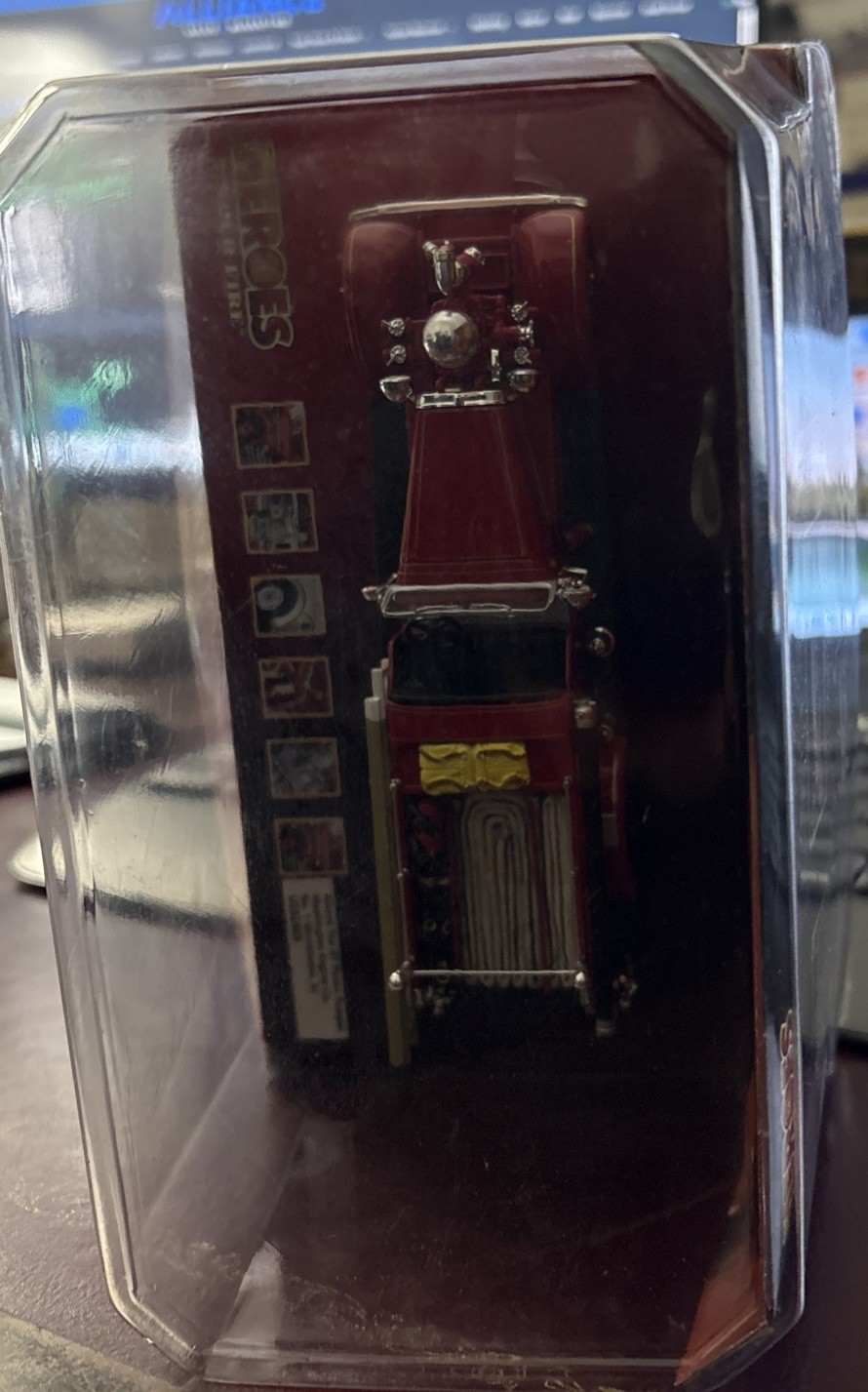 Corgi Heroes Under Fire Ahrens-Fox HT Piston Pumper Wash.  Eng. Co Morristown NJ