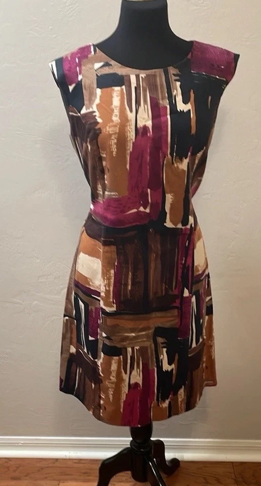 Vestido Vaina Madison Leigh Talla 14 Marrón Multicolor.  Sin cinturón. Foto 2 de 4