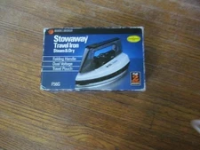 Black & Decker Stowaway Travel Iron Steam & Dry Folding Handle 1988 700 Watts