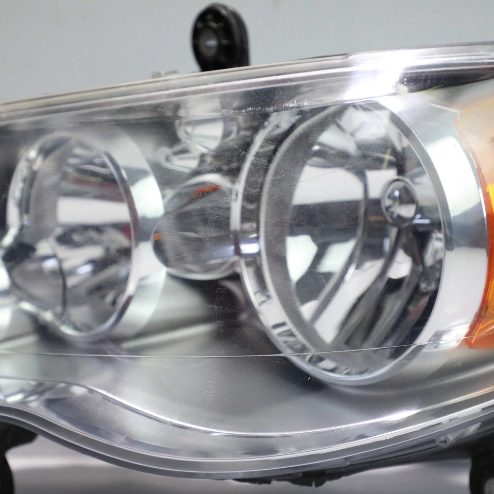 Faro izquierdo halógeno OEM 08-16 Chrysler Town Country 11-20 Dodge Grand Caravan Foto 3 de 4
