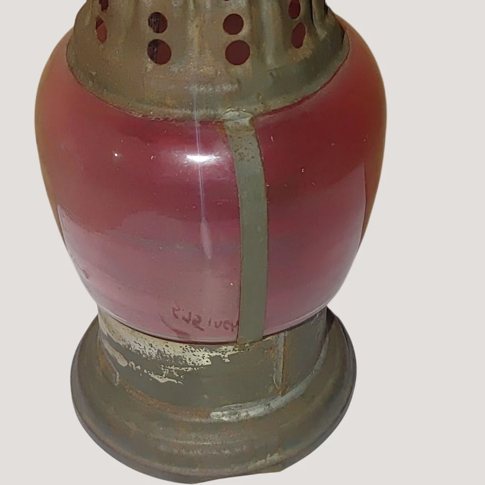 Antique Ice Skating Handheld Red Glass Metal Lantern Lamp Rustic Patina Small Foto 3 de 4