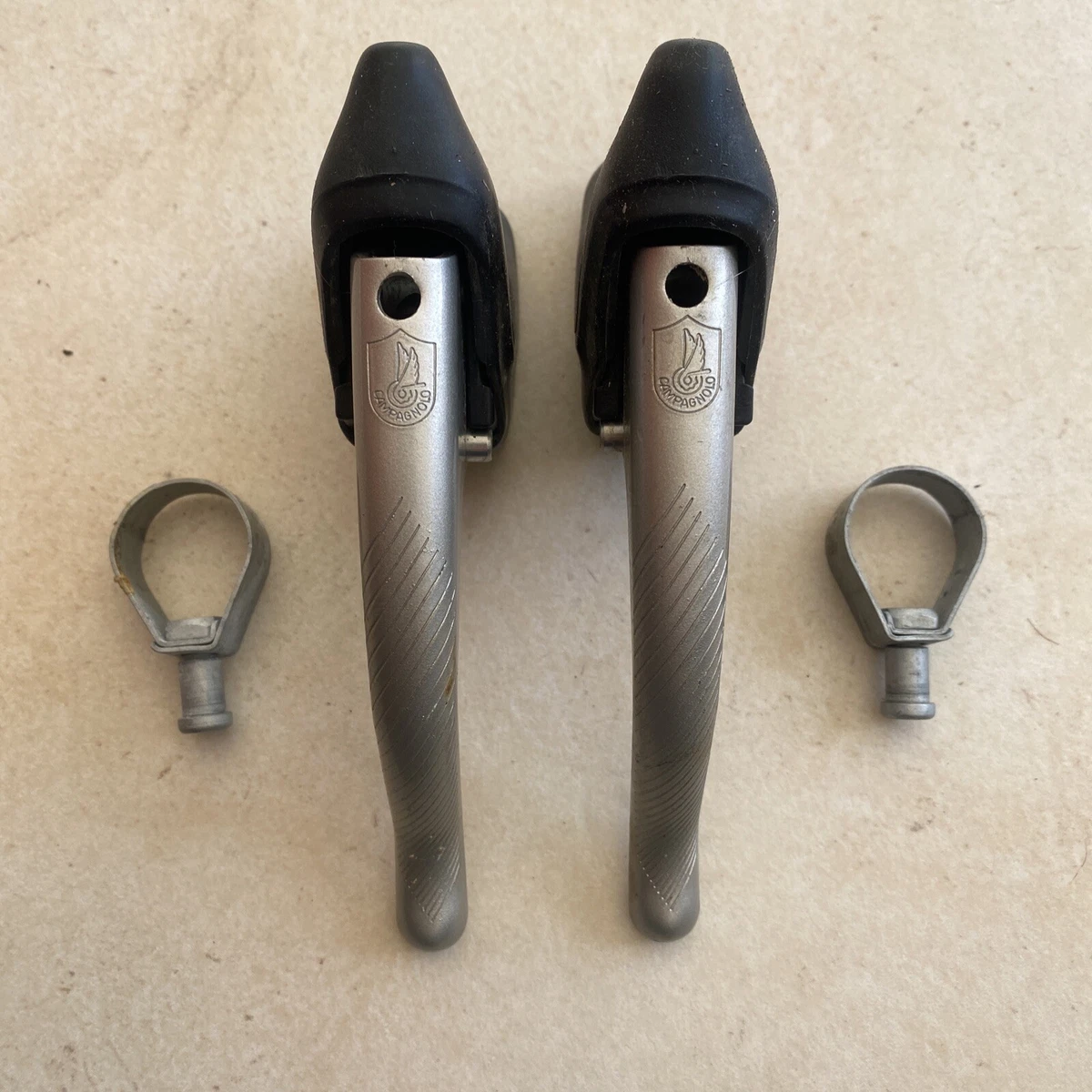 2 COLLIERS POUR LEVIERS DE FREINS CAMPAGNOLO