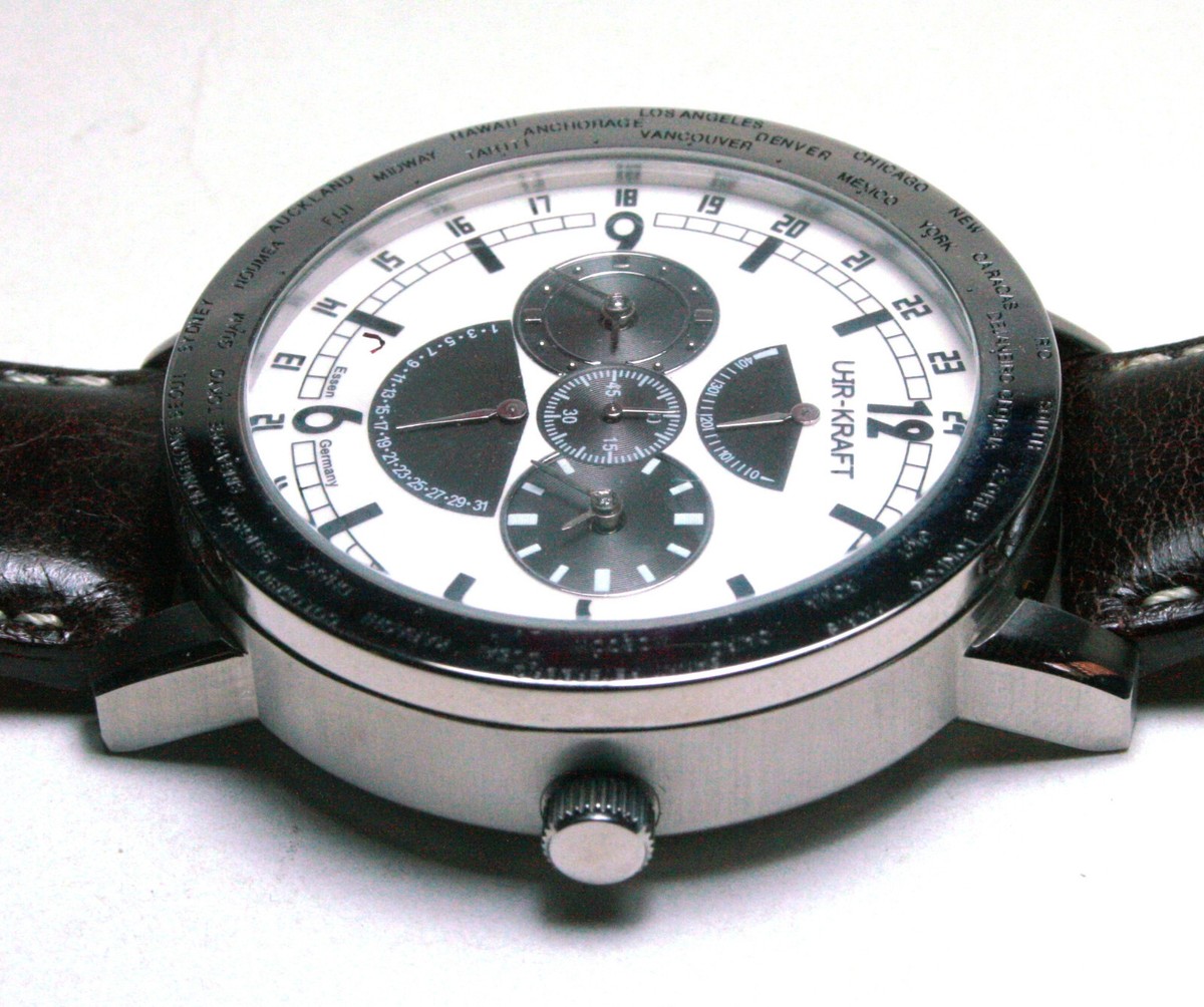 ドイツ製 世界限定『UHR-KRAFT』(ウーア・クラフト) DAY-DATE