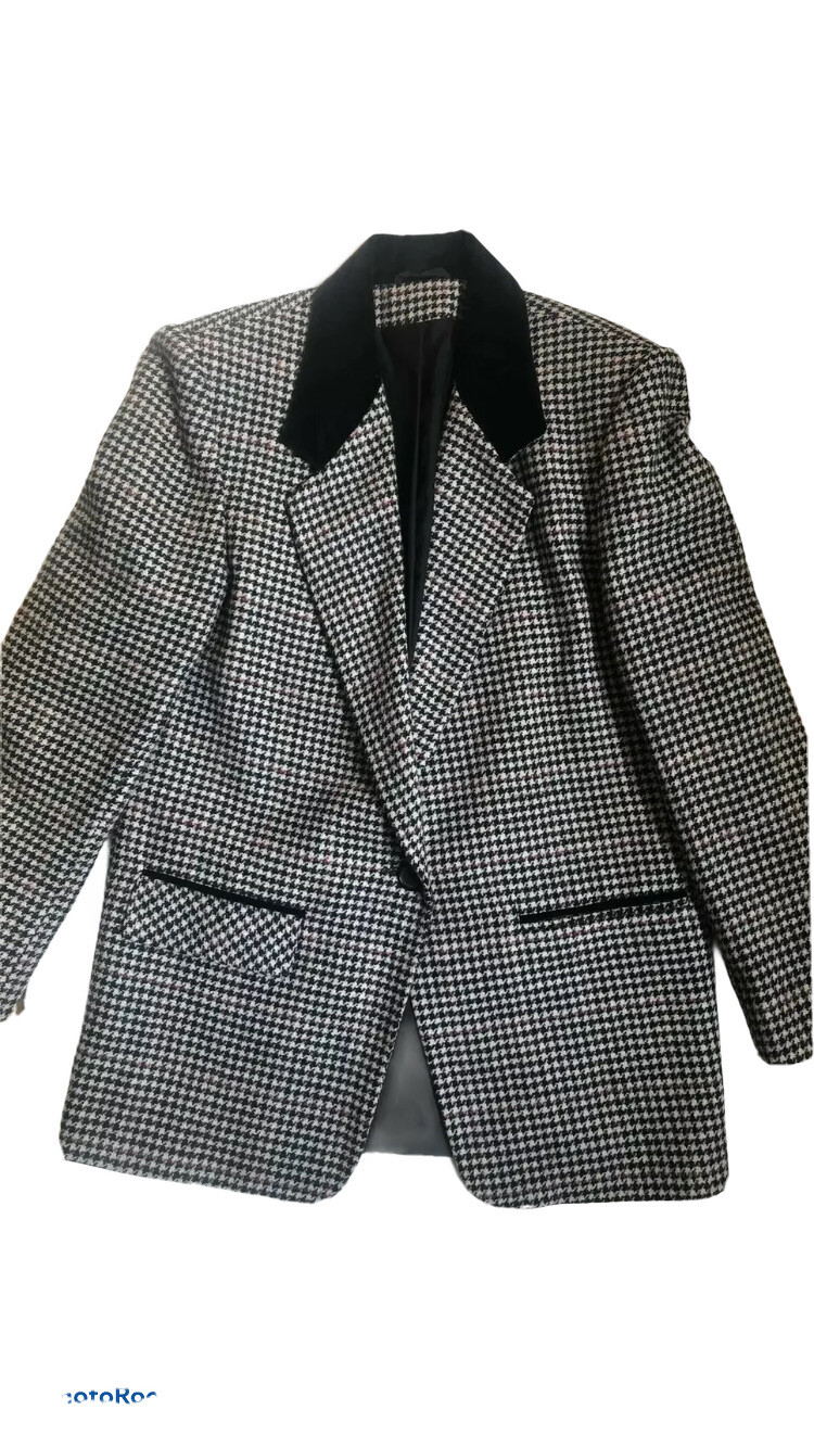 white vintage blazer