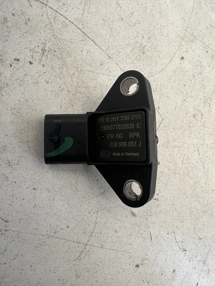 Sensor de presión colector delantero OEM AUDI S4 2013-2016. Foto 3 de 4
