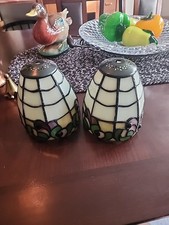 Dale Tiffany Vintage Stained Glass Lamp Shades 6 In Tall 5 Inch Wide 1979