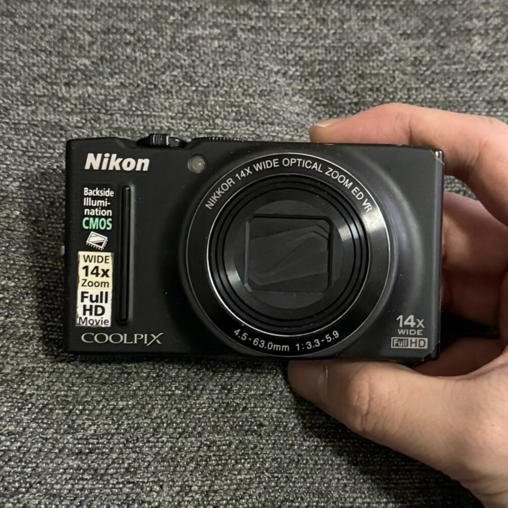 Nikon COOLPIX S8200 Digital Camera 16.1MP 14x Optical Zoom Black Built-in Flash