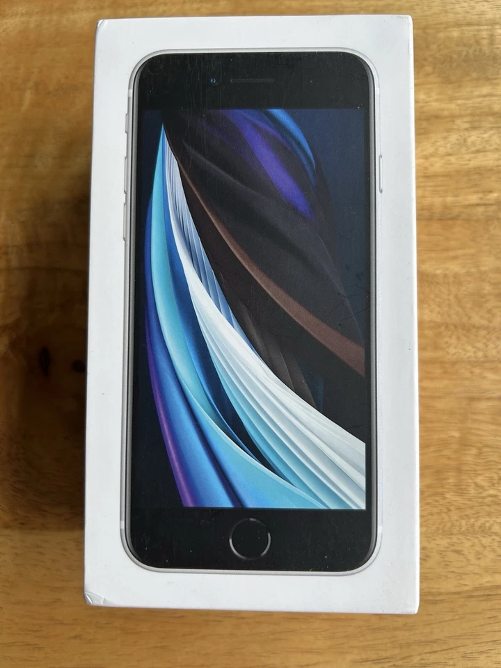 Apple iPhone SE 2022 64GB Unlocked Smartphone - black, photo 4 of 5