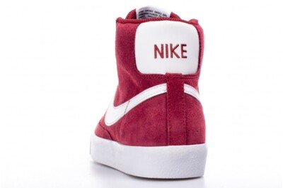 NIKE Blazer Mid '77 Suede GS 'Team Red' Sz 7 (DC8248 600)
