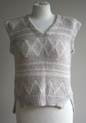 Gar De S Beige Texture Knit Cream Argyle Diamond Sleeveless V-Neck Sweater Top