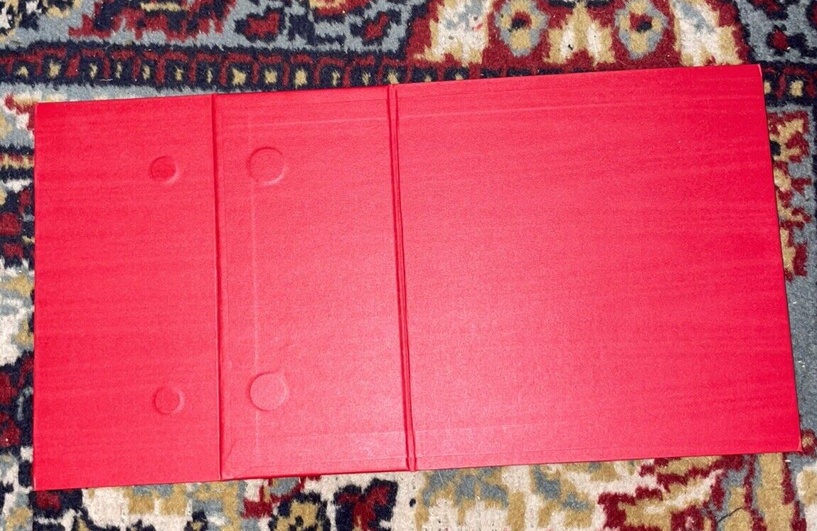 AUTHENTIC GUCCI BEAUTY RED MAGNETIC GIFT BOX SQUARE W8