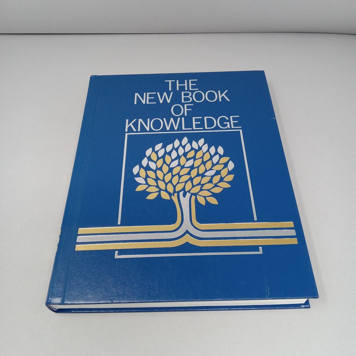 of The Book New Knowledge 0 Complete Encyclopedia - Volume book 