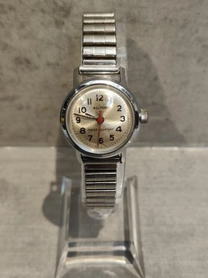 MONTRE FEMME KELTON. FONCTIONNE