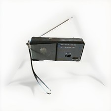 Bellwood 2 Band AM FM Radio Clock WORKS Battery Operated VTG Portable