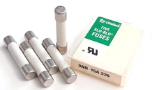 LOT OF 5 EACH LITTELFUSE LF 326 15A 15 AMP 250V SLOW BLOW FUSES