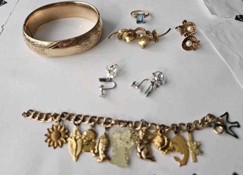 Lot Of Gold Filled Jewelry 10k, 12k & 14k 1/20 Bracelet, Earrings, Ring. Brooch