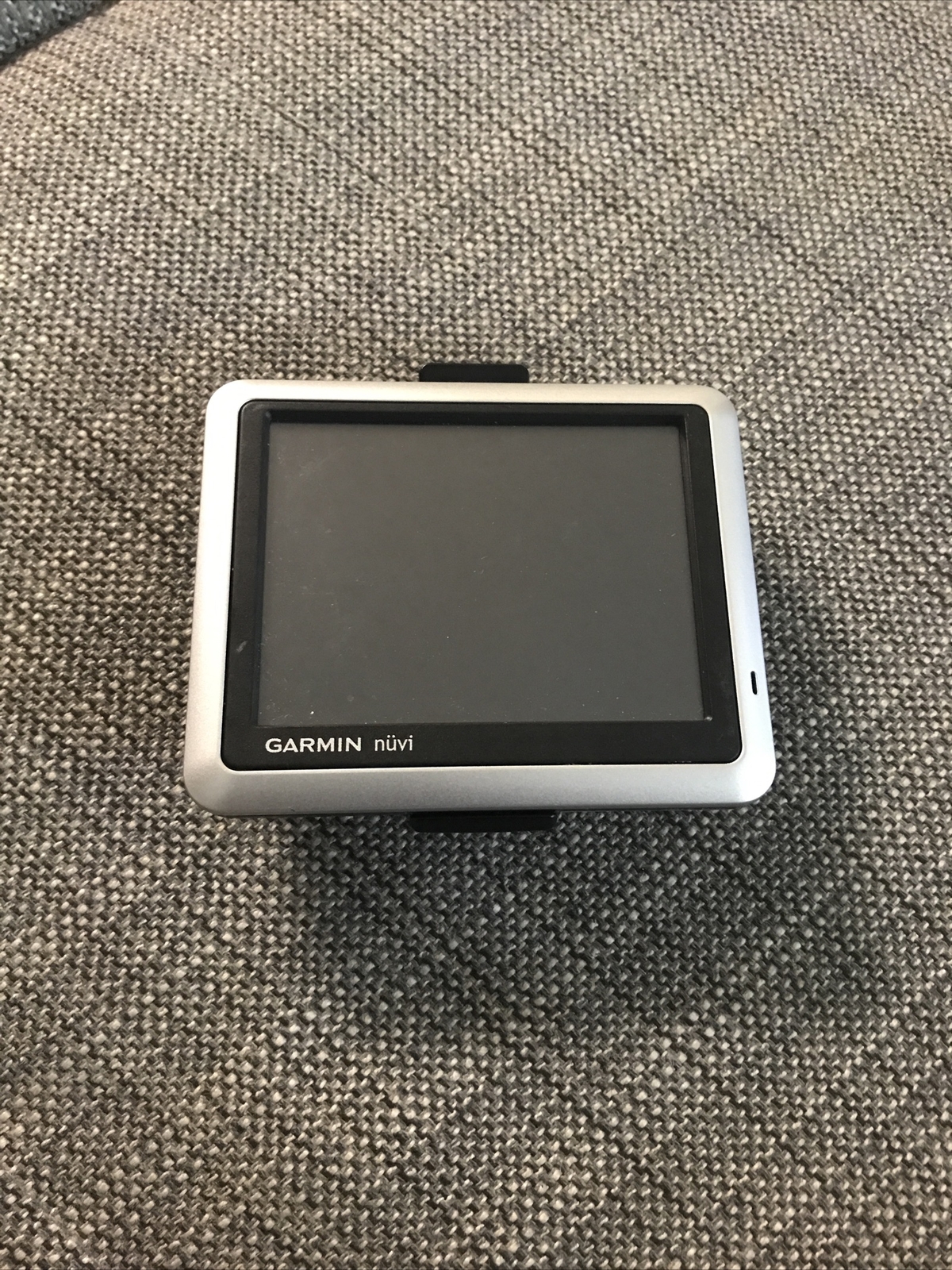 Garmin Nuvi 1100 GPS Unit. Free Shipping