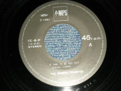 The SINGERS UNLIMITED Japan 1981 YE-8-P NM 7