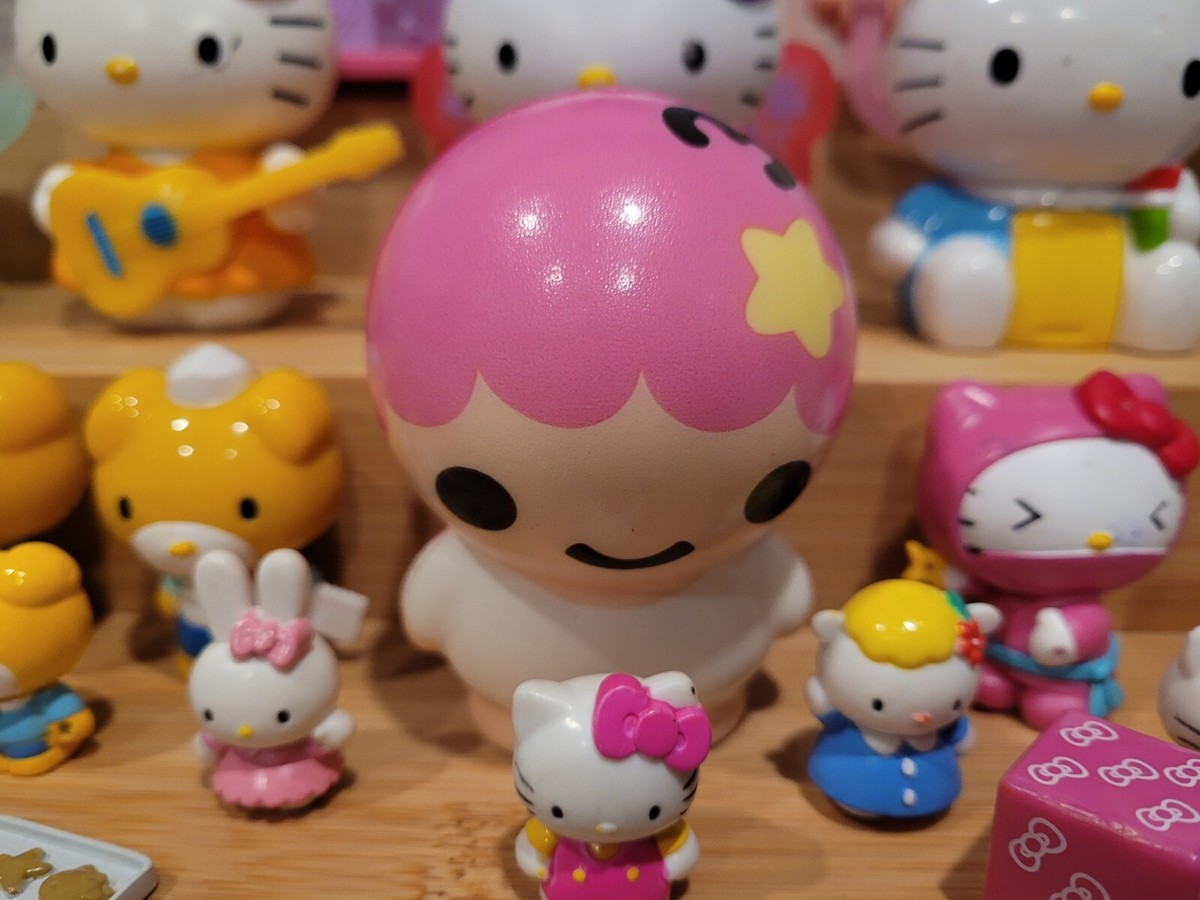 2009 Jakks Sanrio Hello Kitty TV Show Museum Compact Playset Lala