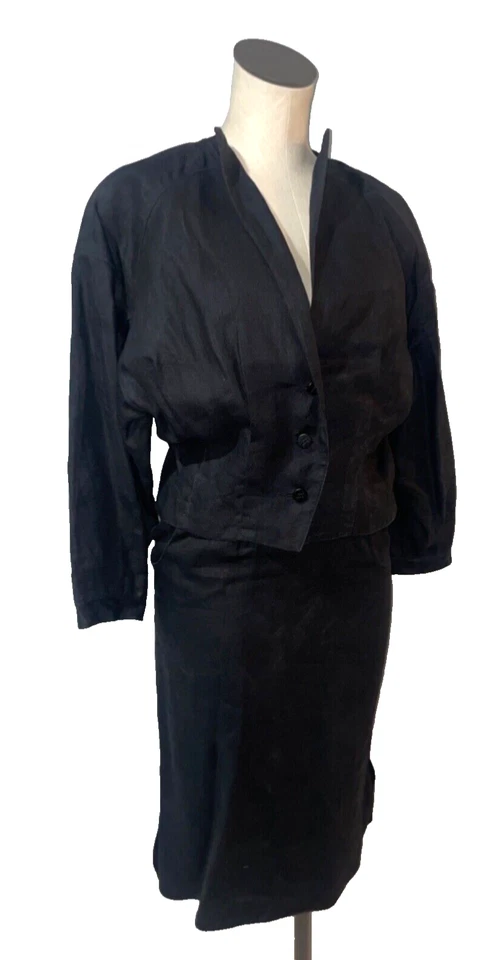 Karl Lagerfeld Vintage made in France Black Linen Skirt Suit size 36 - Image 2 of 4