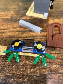 LEGO SpongeBob SquarePants: Bikini Bottom Undersea Party (3818) Parts Lot