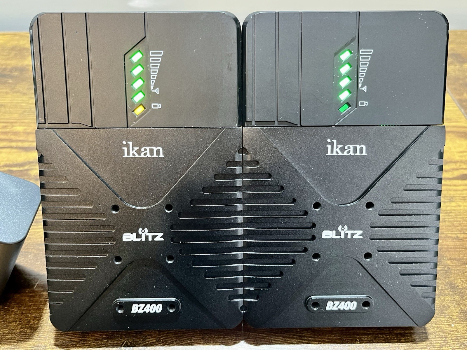 Ikan Blitz Pro Wireless Uncompressed Zero Delay 3G-SDI/HDMI Video System