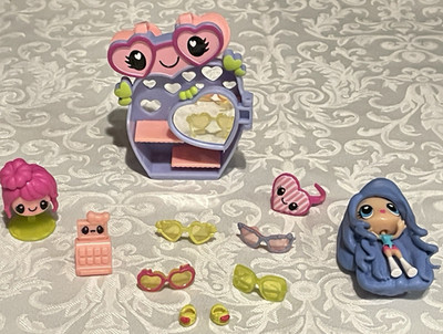 Spin Master Kawaii Crush Jamie's Sunglasses Shop Mini Doll Playset