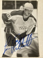 Luc Robitaille Cards, Rookie Cards and Autographed Memorabilia Guide 21