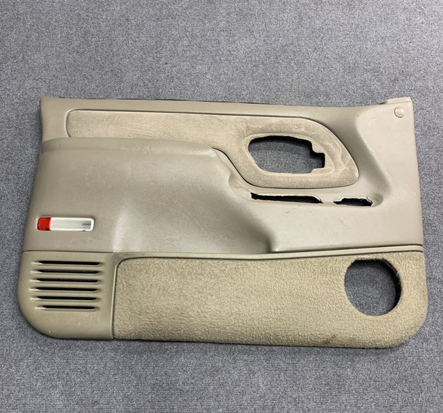 9500 GM Tahoe Yukon Silverado Sierra Driver Side Door Panel OEM Tan eBay