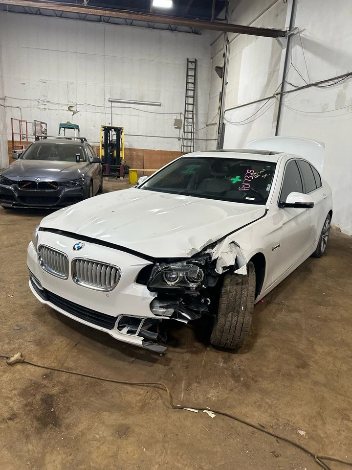 Used A/C Compressor fits: 2014 Bmw 528I 3.0L diesel turbo Grade A - Image 3 of 4