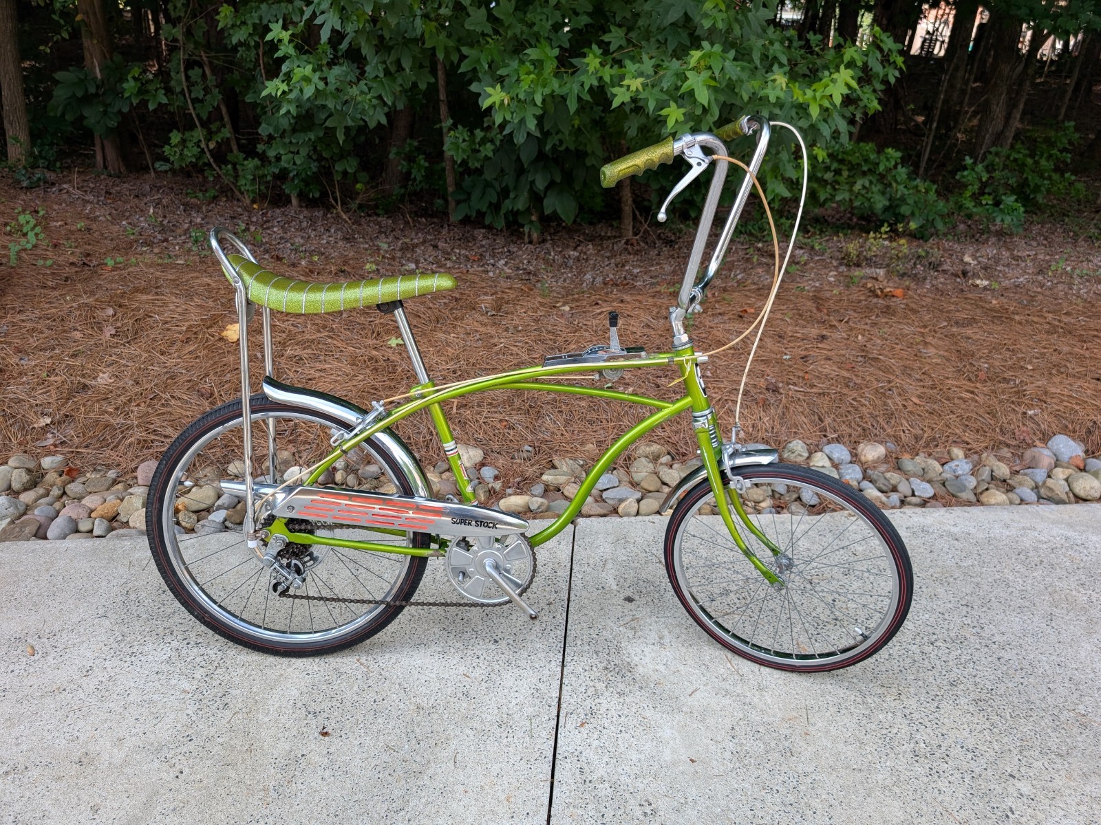 (Used) HUFFY SUPER STOCK 24 / 20 BICYCLE 5 Speed Original - Antifreeze Green RARE Bike (2850.00 USD)