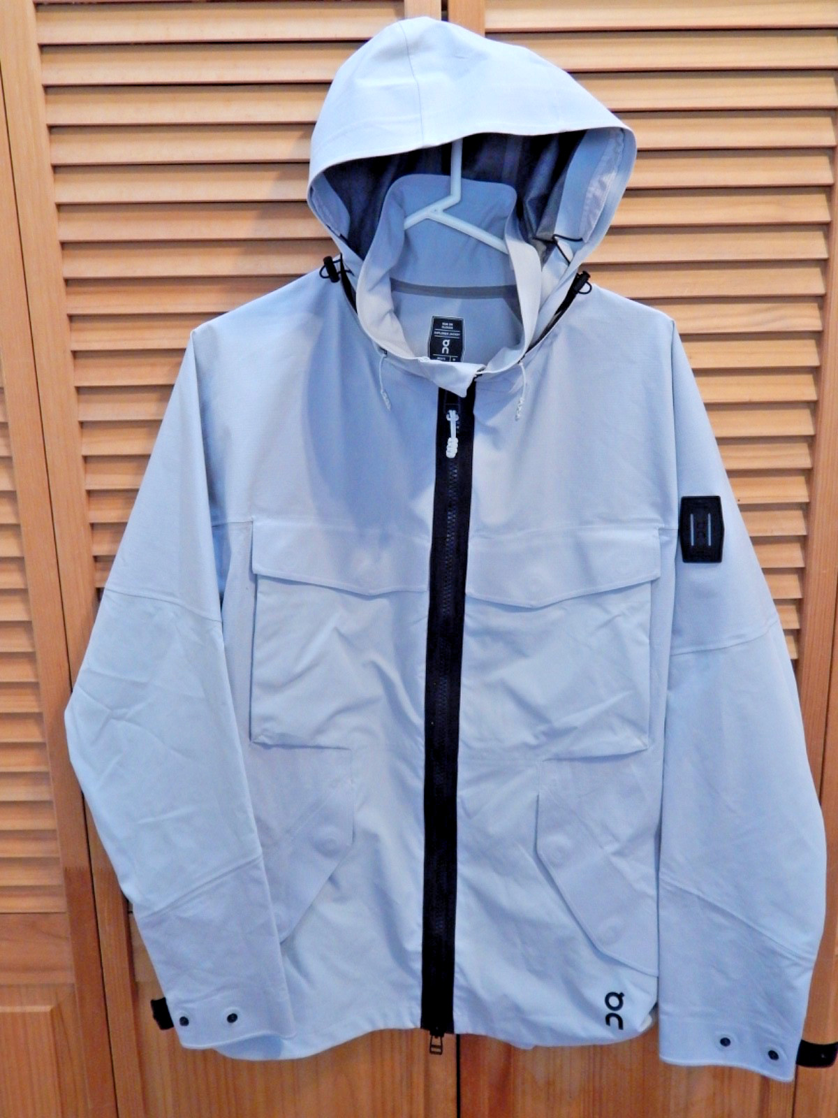 On Cloud Explorer Jacket Heavy Shell Gray- Mens M… - image 1