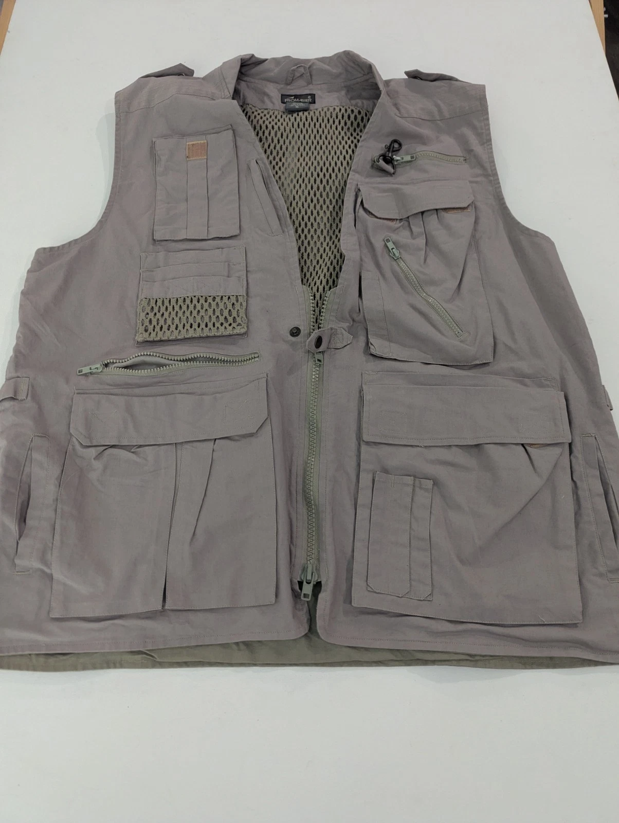 ProMaster Mens Size Large XL Fishing Photographer Hunting Safari Vest Khaki