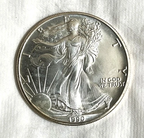 1990 American Silver Eagle Dollar 1 Troy Ounce 0.999 Purity Uncirculated Coin