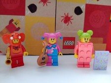 LEGO Minifigur: Narr/Harlekin, Elefant, Brick Costume (BAM 2026) Jester Bard NEU
