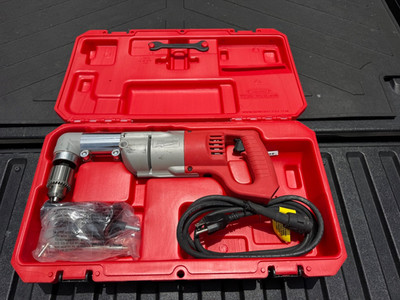 Milwaukee 3107-6  7Amp  1/2'' Right Angle Drill Heavy Duty w/ Case - used once!