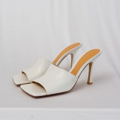 BOTTEGA VENETA ホワイトミュール Bottega Veneta White Leather Square Toe Slides 39 | eBay