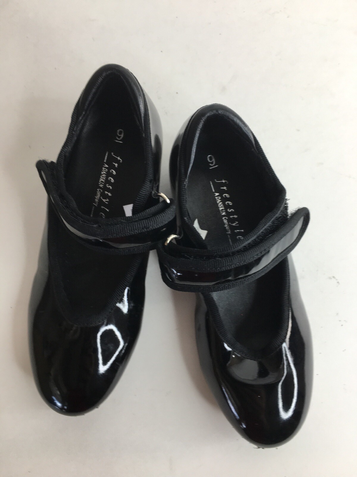 Freestyle Danskin TAP Dance Black Shoes Girl Size 9 Gem