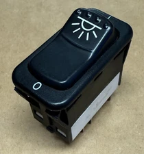 PETERBILT Dome Light Rocker Switch 16-07417-1J3GEF1B31