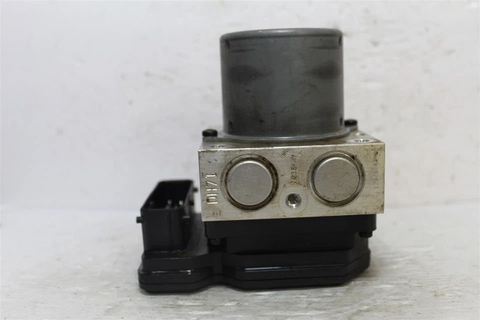 Control de bomba de freno antibloqueo ABS Hyundai Accent 2013-2014 589201R450 OEM 333 14L1 Foto 2 de 4