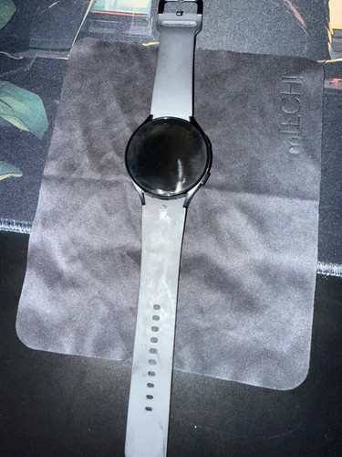 Samsung Galaxy Watch 6 44mm Aluminum Bluetooth Smartwatch w/ Tracker, Graphite