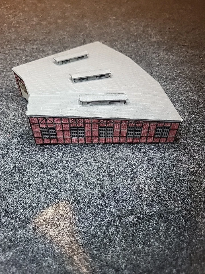 Marklin 72886  Z  Locomotive  Shed  Fully Assembled  - Image 2 of 4