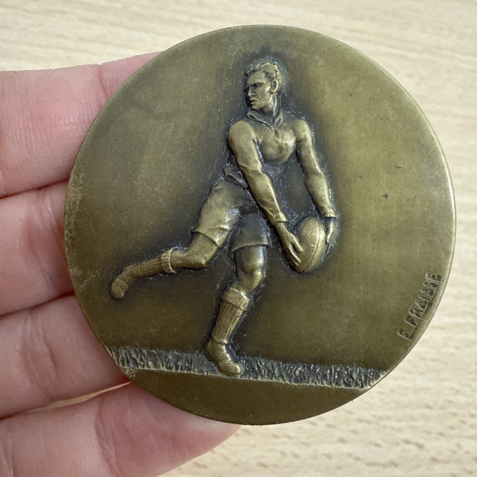 Médaille Rugby Sport Union Sportive De La Monnaie F Fraisse En Métal D