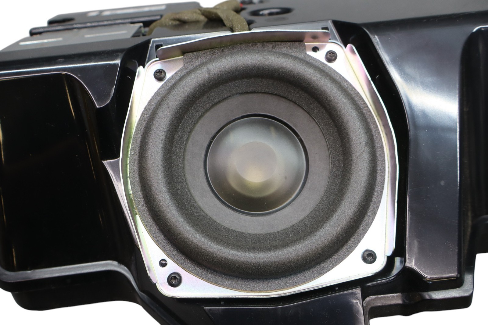 03-19 Maserati Quattroporte M139 Front Bose Subwoofer Sound Speaker Oem