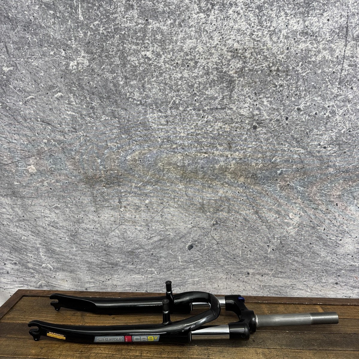 SR Suntour CR9V Suspension Fork 700c 1 In Threaded V-Brake Canti
