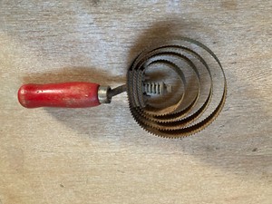 Vintage Round Horse Curry Comb / Brush Metal, Wooden Handle - Farmhouse - Retro